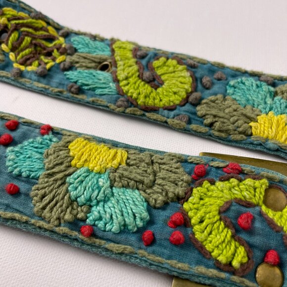 Boho Floral Embroidered Canvas Belt Size S/M - Picture 9 of 9